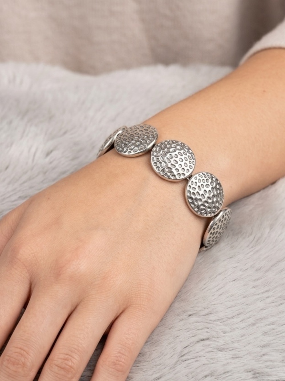Silver Hammered Disc Bracelet | Rustic Boho Stretch Bracelet